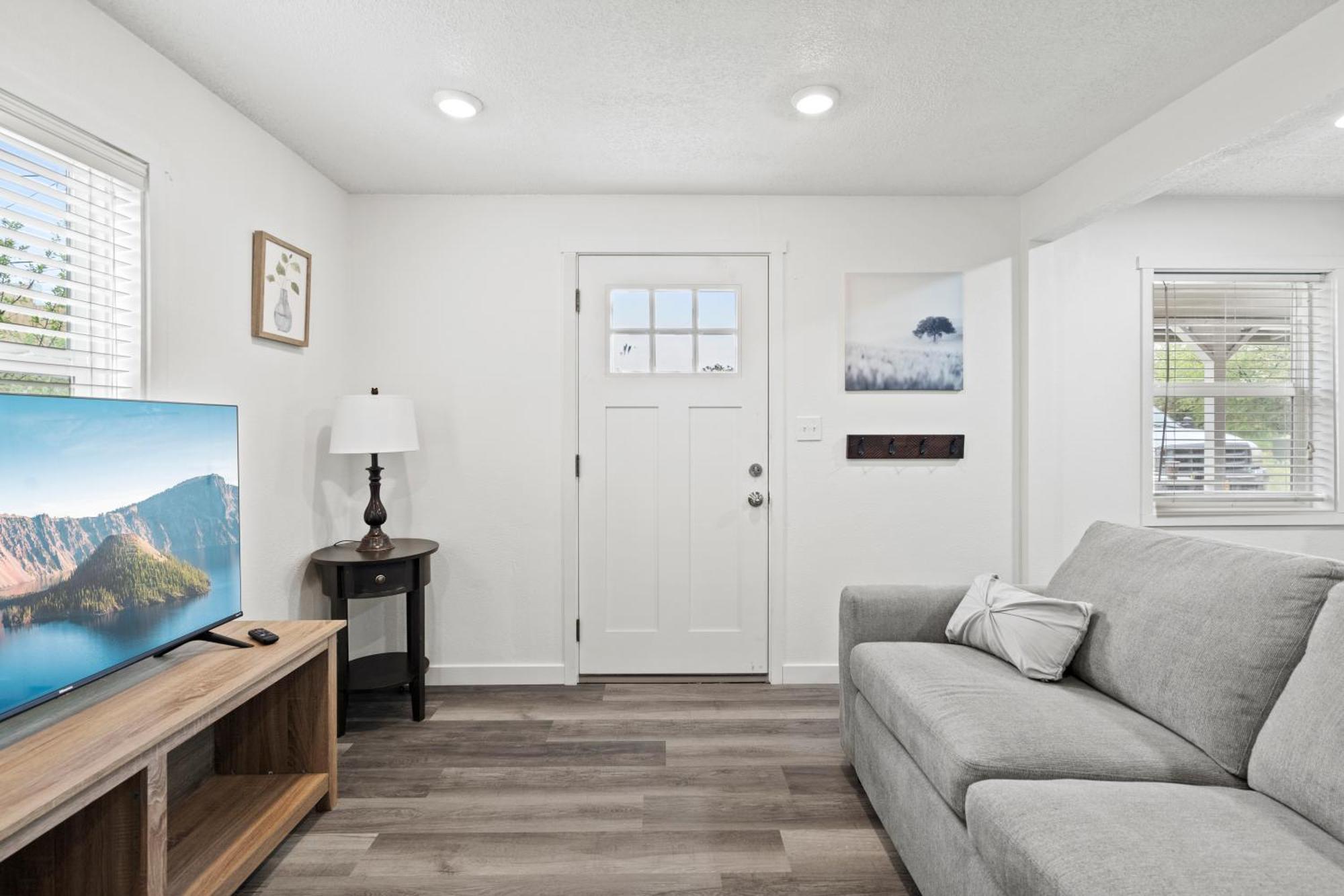 Peach Street Super Suite Medford Exterior foto