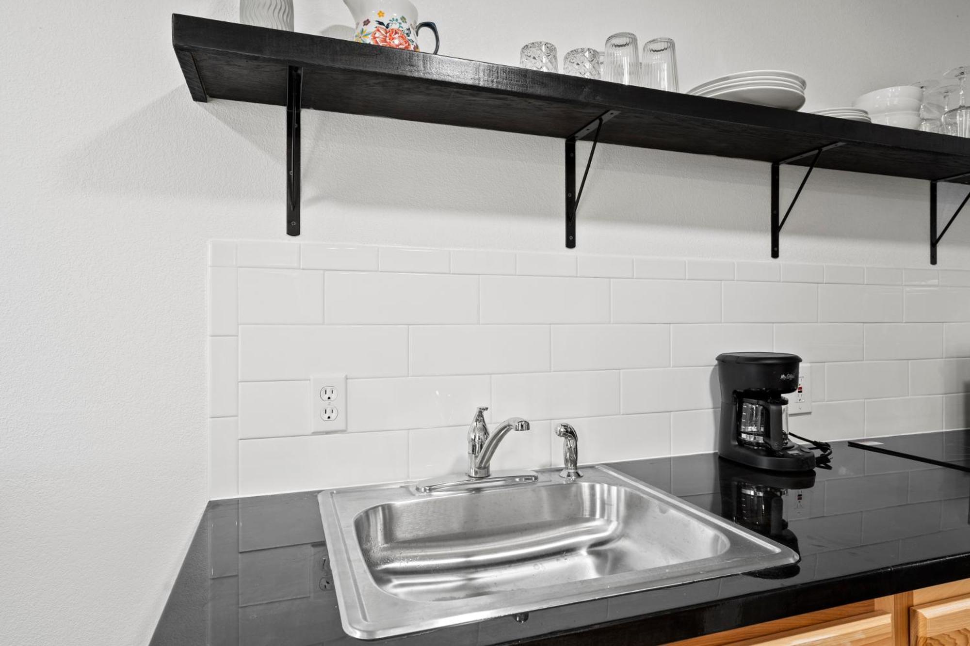 Peach Street Super Suite Medford Exterior foto